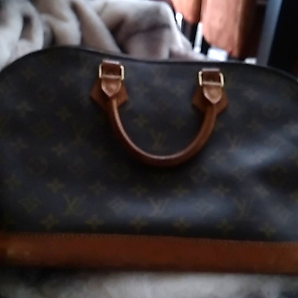 Authentic Louis Vuitton handbag
